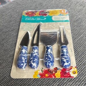 NWT the pioneer woman Blue & White Floral Cheese Knife Set 8:4